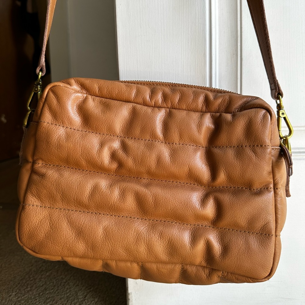 NWOT Madewell transport large camera bag puff warm hickory leather crossbody bag